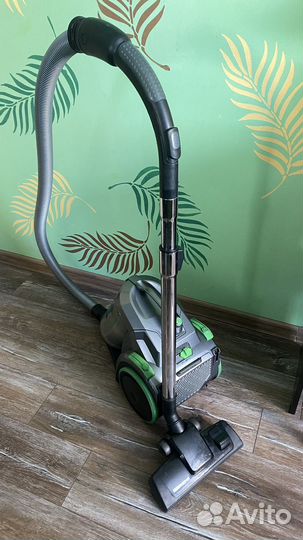 Пылесос Redmond RV-C333