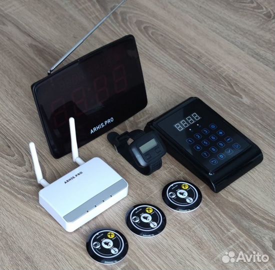 Кнопка вызова официанта комплект с часами и табло