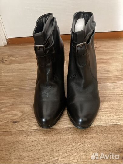 Ботинки женские,кожа