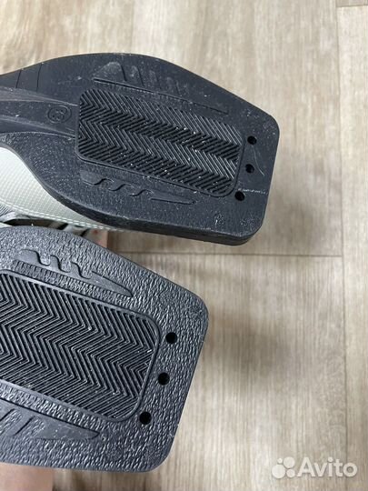 Ботинки лыжные