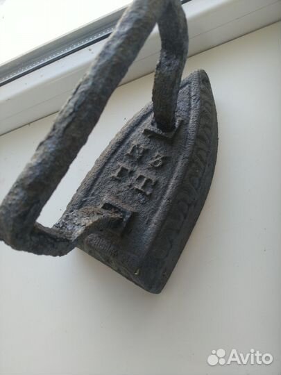 Утюг старинный