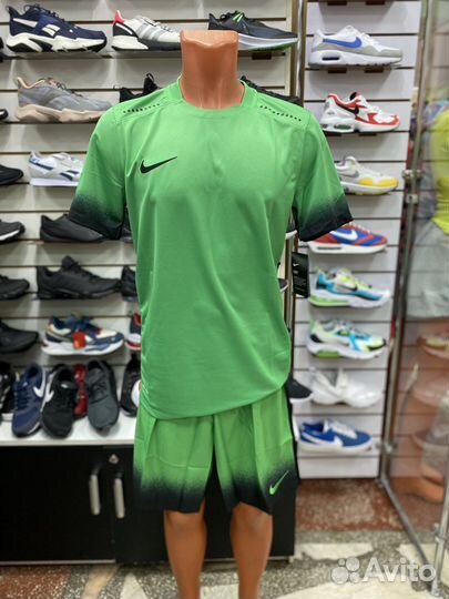 Футбольная форма nike