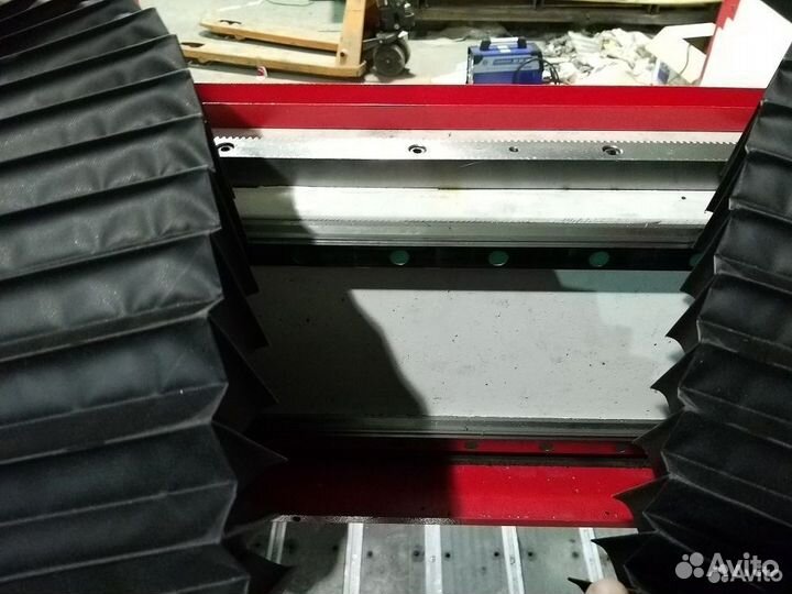 Фрезер чпу Станком Dekart S1830 по камню 2 шпин-ля