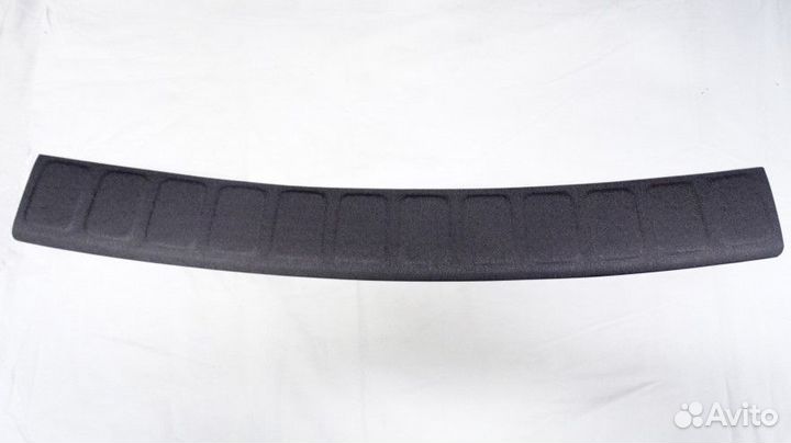 Накладка заднего бампера на иномарки пластик хром