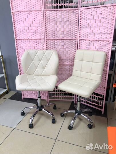 Стул для мастера ресниц