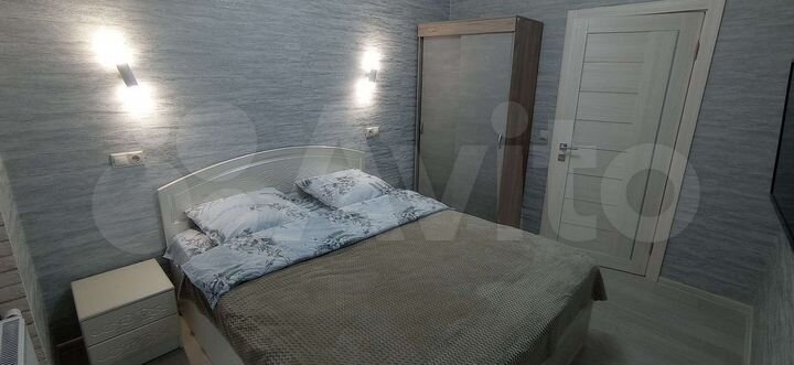 2-к. квартира, 43 м², 1/4 эт.