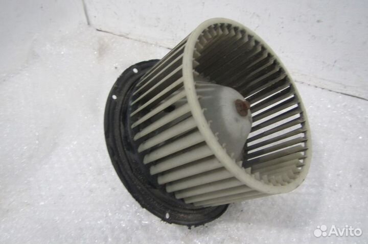 Моторчик печки F8VH19805AB