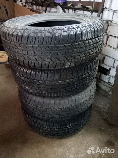 Yokohama Geolandar A/T G015 225/70 R16