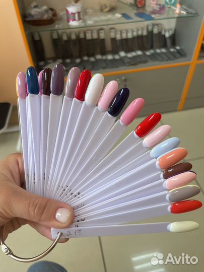 Лак для ногтей все по 80р