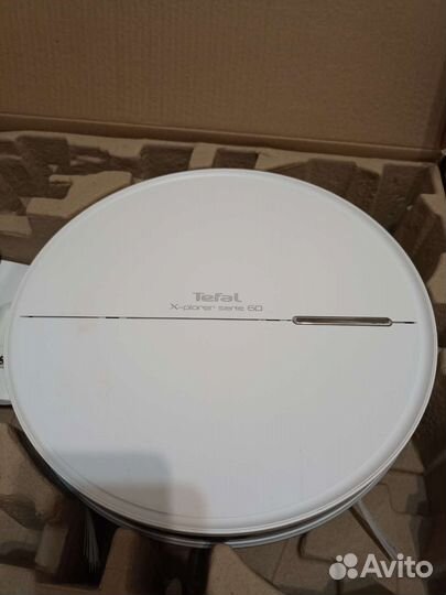 Робот пылесос X-plorer Serie 60 состояние нового