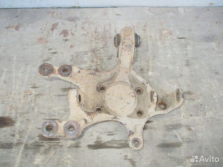 Кулак поворотный задний левый Hyundai Elantra 4