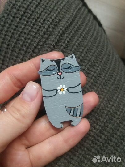 Значок деревянный. Брошь. Украшения