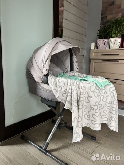 Коляска люлька inglesina sofia новое шасси