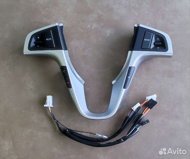 Кнопки руля Hyundai Solaris 1