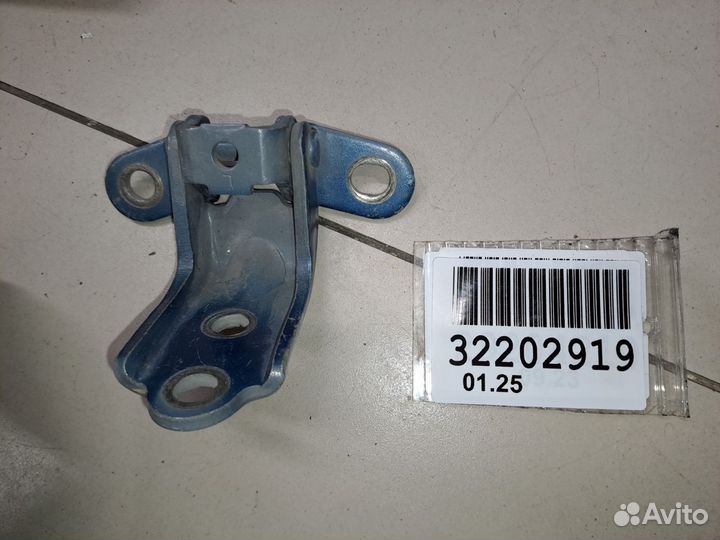 Петля двери задней левой нижняя KIA Ceed 2012-2018