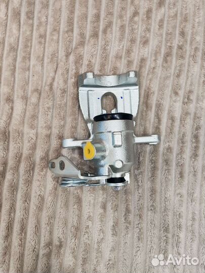 Суппорт задний левый Ford Monde 4, Galaxy 2, Kuga