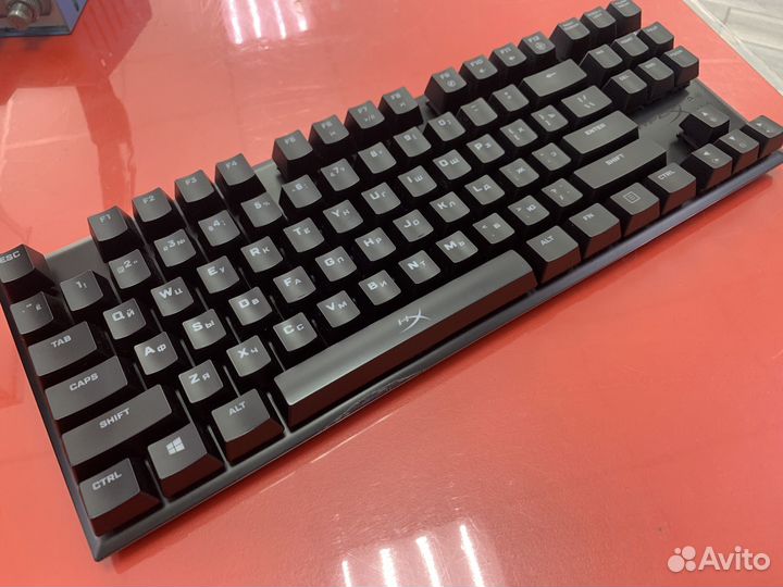Игровая механическая клавиатура HyperX
