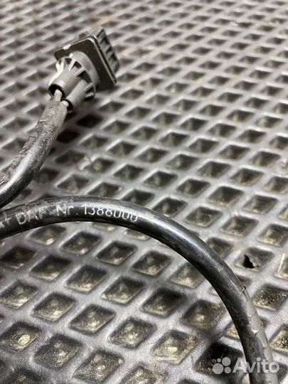 Датчик уровня масла DAF XF105 1388000