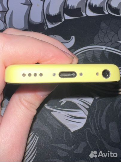 iPhone 5C, 16 ГБ