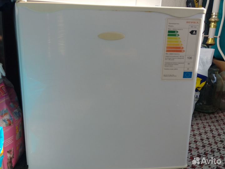 Минихолодильник с морозильной бу