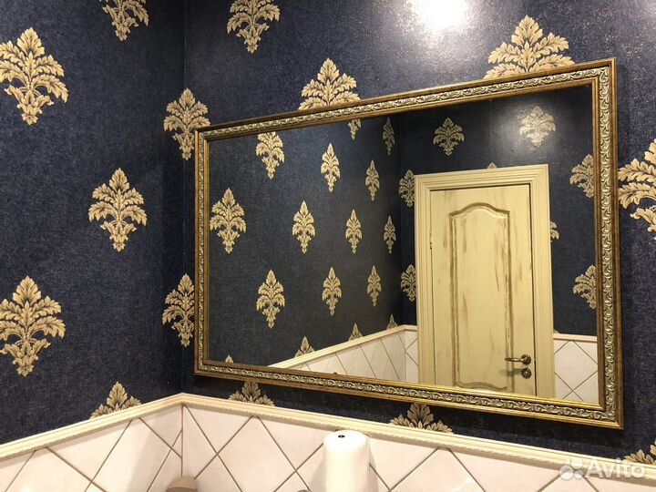 Зеркало в багетной раме
