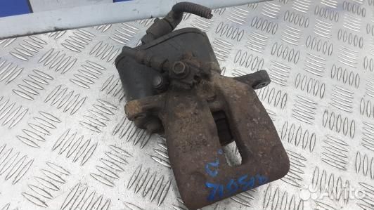 Суппорт тормозной задний левый volkswagen passat B