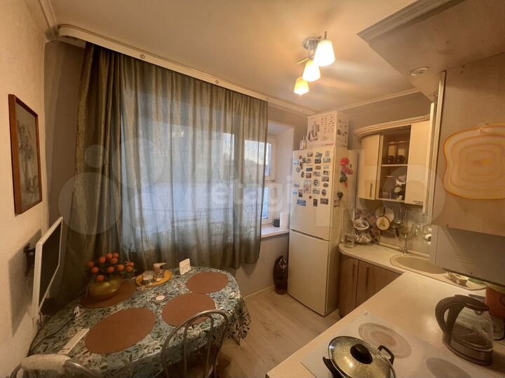 2-к. квартира, 47 м², 1/9 эт.