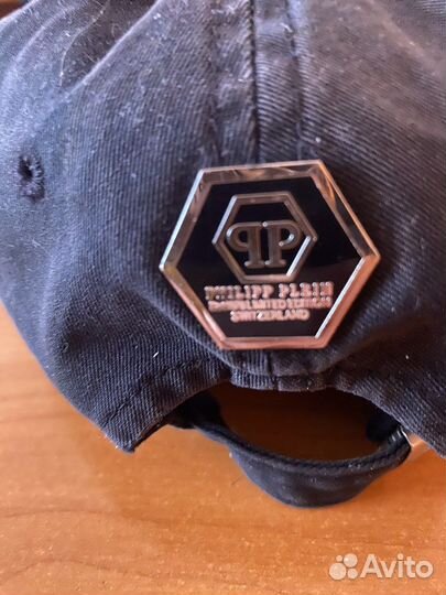 Бейсболка черная phillip plein