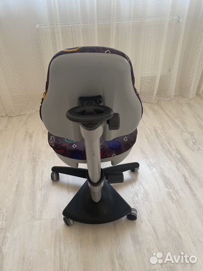 Компьютерное кресло