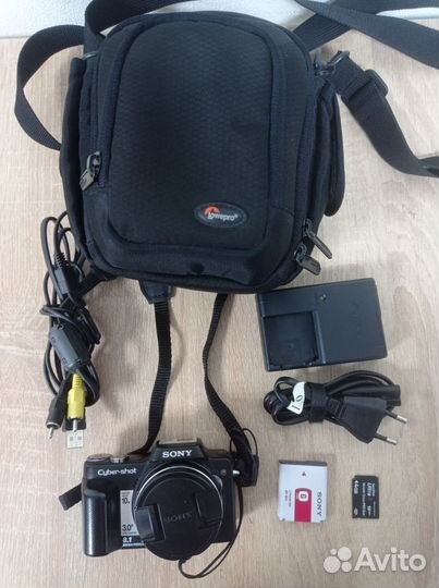 Цифровой фотоаппарат Sony Cyber-Shot DSC-H10