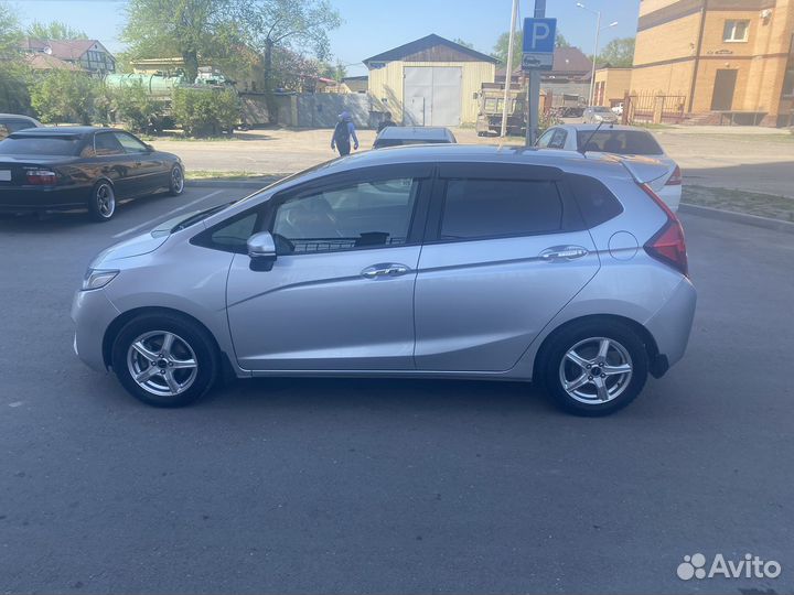 Honda Fit 1.3 CVT, 2015, 135 000 км