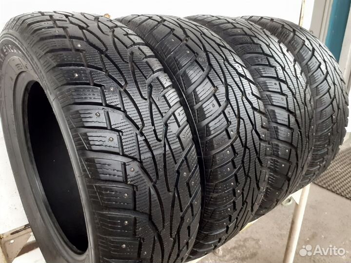 Nankang SW-7 235/65 R17