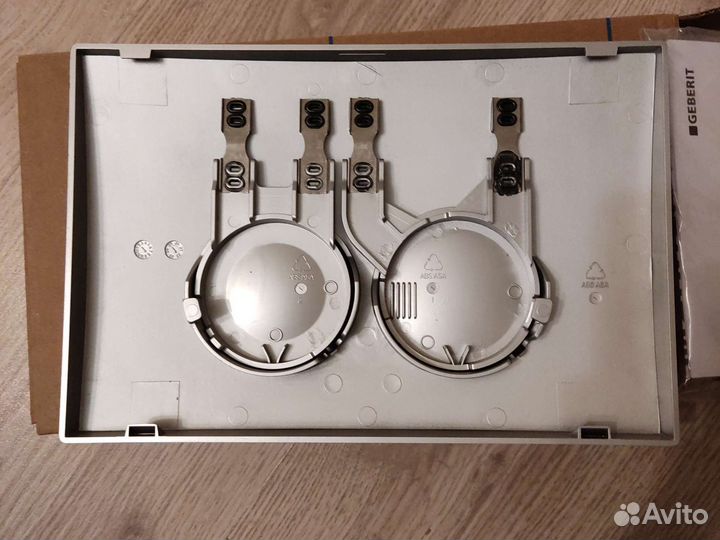 Кнопка смыва geberit Delta 21 хром мат