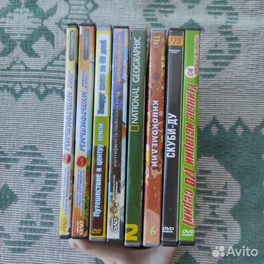 8 DVD дисков с мультиками и не только