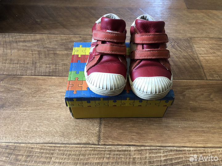 Кроссовки adidas