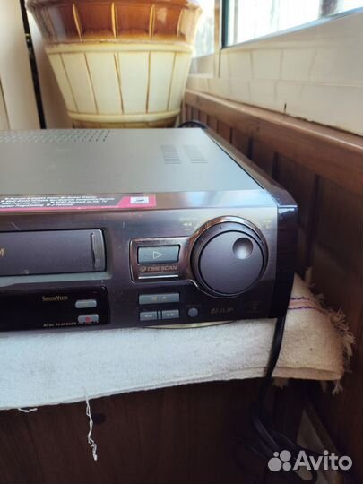 Видеомагнитофон JVC Elegance VHS HP DD-949