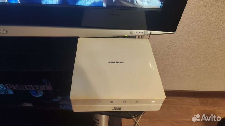 3D Smart Blu-ray плеер Samsung с WiFi