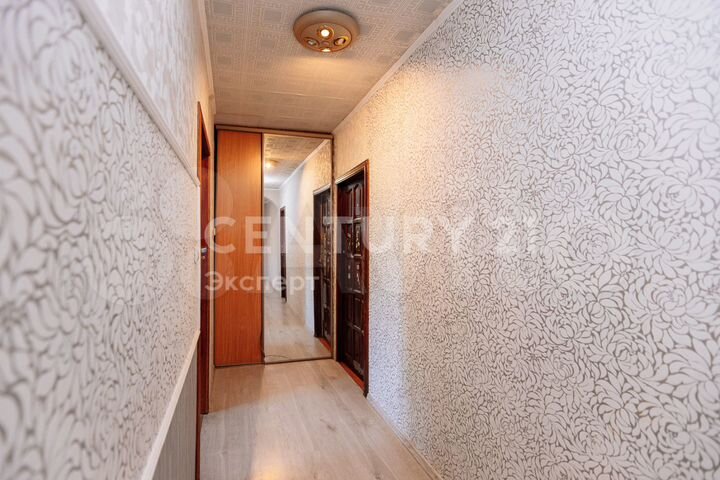 3-к. квартира, 73,4 м², 1/3 эт.