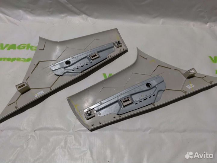 Накладки задних стоек Volkswagen Jetta 4