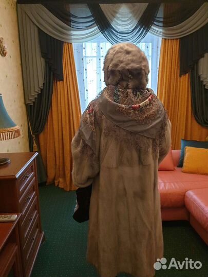 Капор меховой