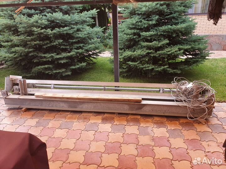 Подьёмник для катера до 10м весом до 6Т на воде