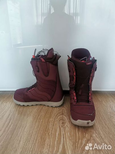 Женские ботинки для сноуборда Burton Mint