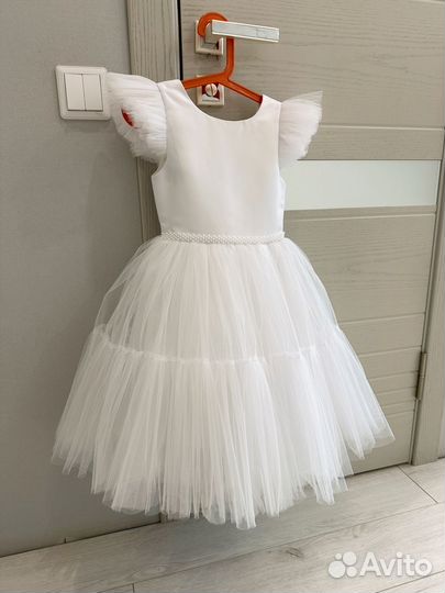 Платье нарядное для девочки 116 размер