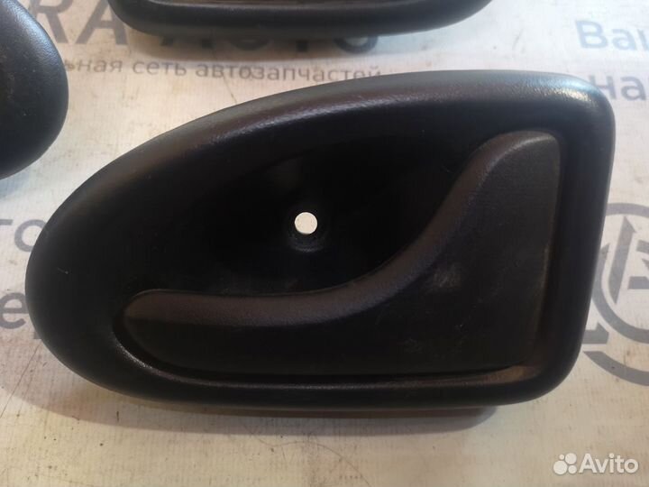 Ручка двери внутренняя Renault Logan faza 1 2004