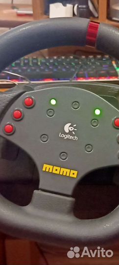 Руль Логитеч Момо