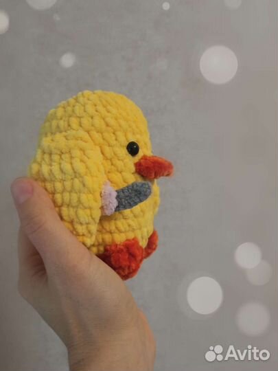 Уточка из мема вязаная амигуруми