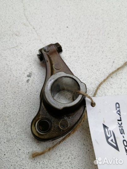 Рокер клапана Honda Fit GD2 L13A