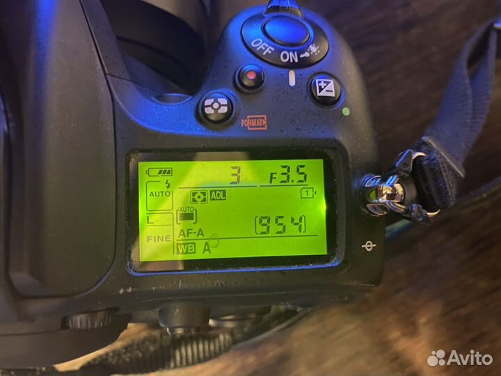 Зеркальный фотоаппарат Nikon D7100