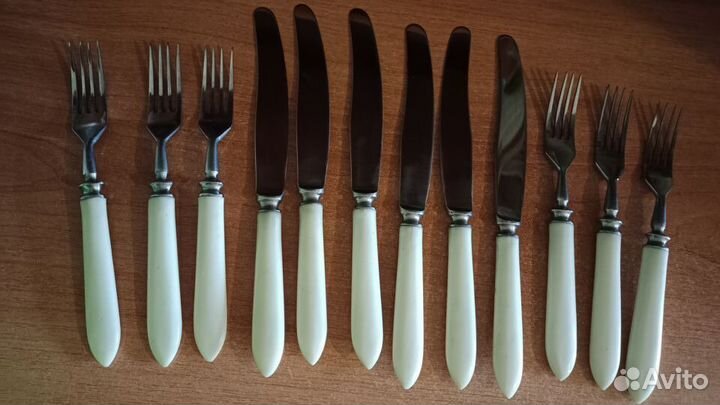 Столовые приборы, чайники, крышки, посуда СССР