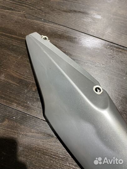 Левый пластик хвоста для Honda CBF600S 04-07